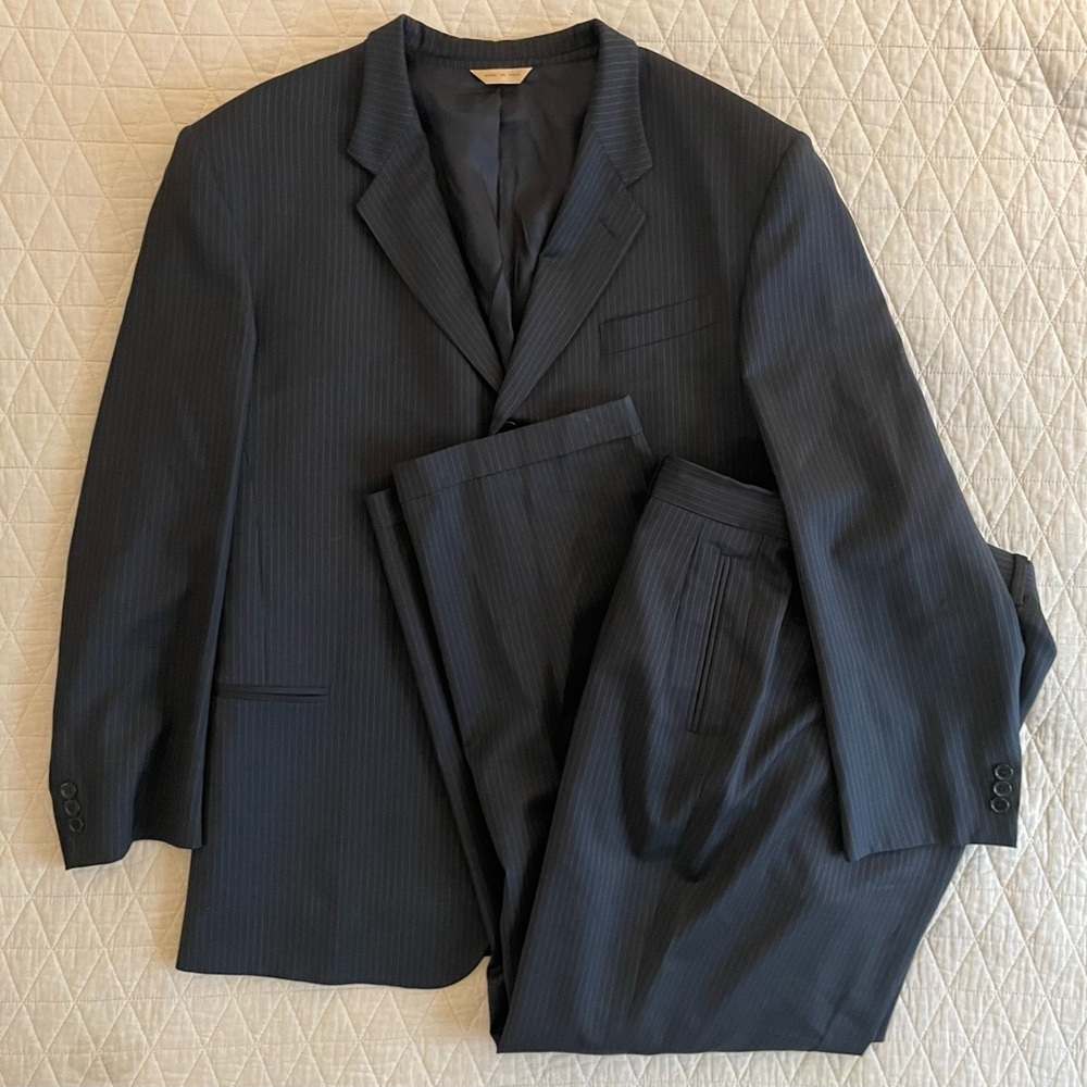 DONNA KARAN SIGNATURE Made in Italy Vintage 3-Button Fine Stripe Wool‎ Suit 46 R